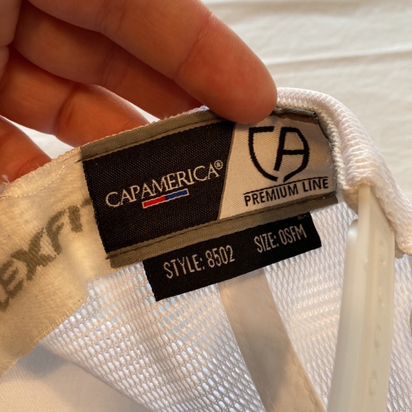 Snap Back Hat - Picture 6 of 6